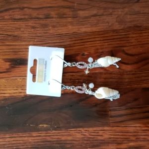 Designs In Motion Seashell Dangling Earrings